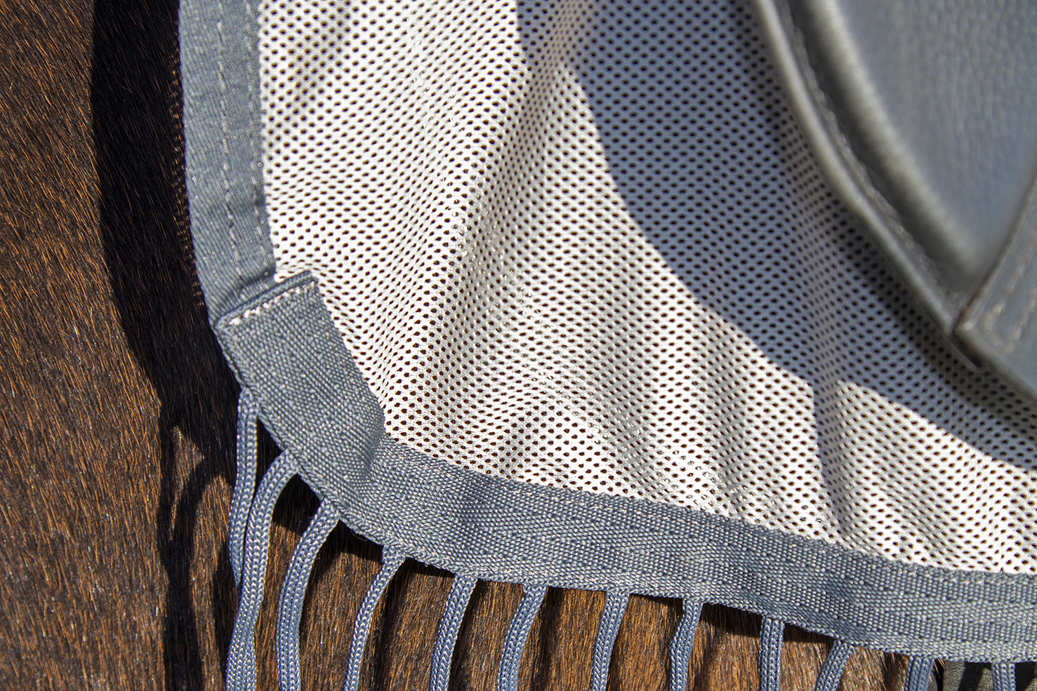 Fliegenausreitdecke "Fringes", silber/grau