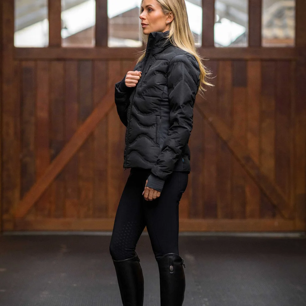 Back on Track OUTTRAKK Damen-Steppjacke, schwarz