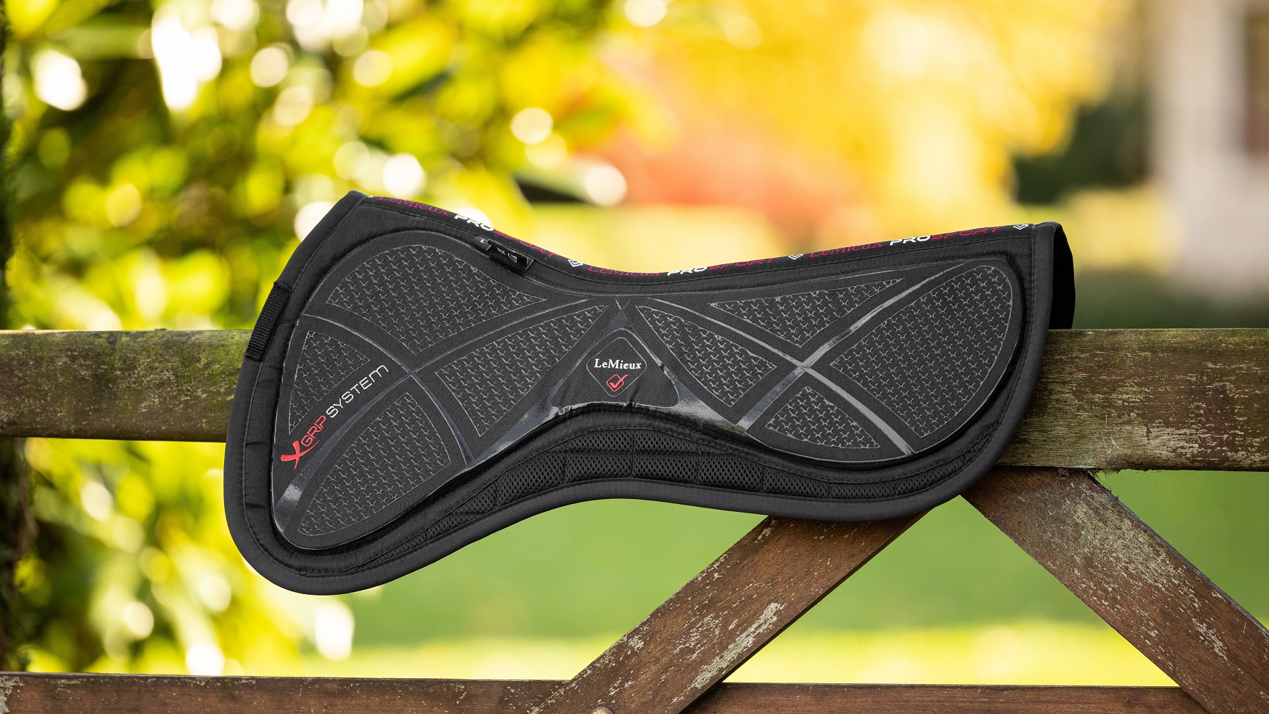 LeMieux X-Grip Twin Sided Half Pad, schwarz