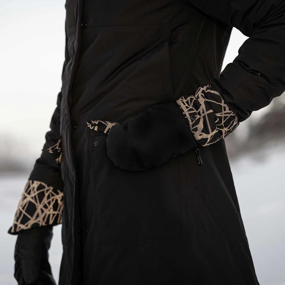 Back on Track OUTTRAKK Reflektierender Damen-Mantel ,schwarz