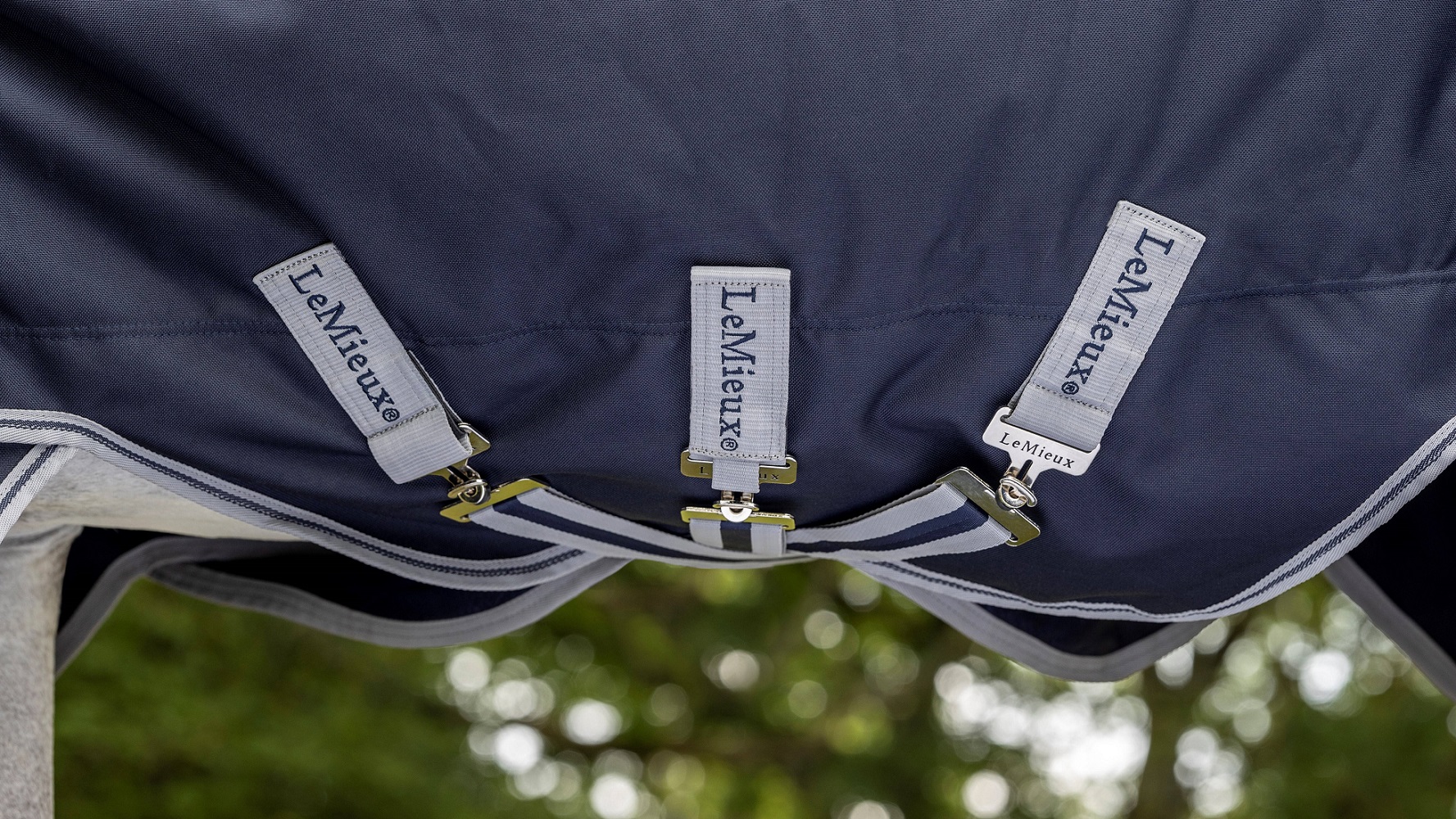 LeMieux Arika Featherweight Rug, Weidedecke, Pferdedecke, 0g Füllung, navy