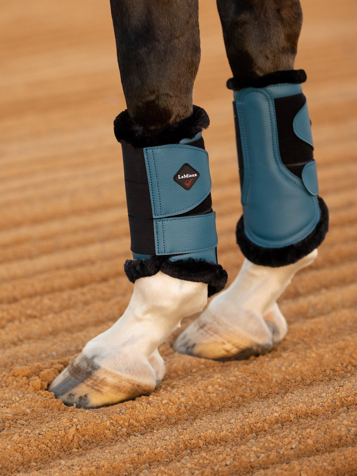 LeMieux Fleece Lined Brushing Boots, Gamaschen