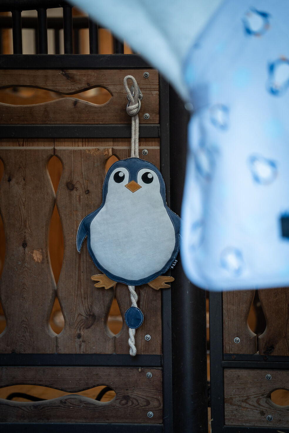 HKM Pferdespielzeug "Penguin"