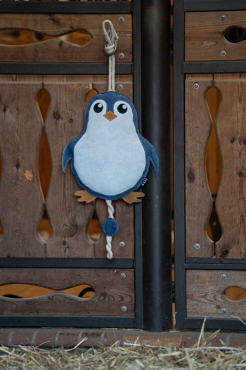 HKM Pferdespielzeug "Penguin"
