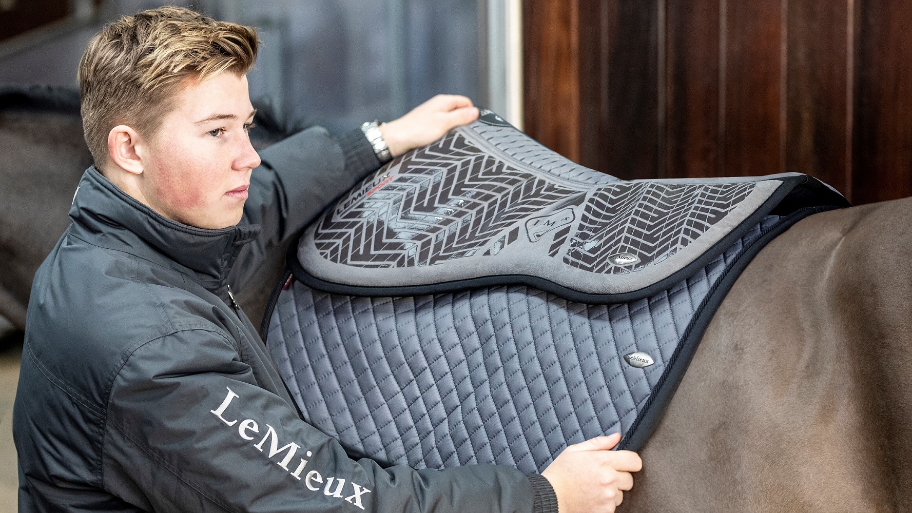 LeMieux Sports Grip Memory Half Pad