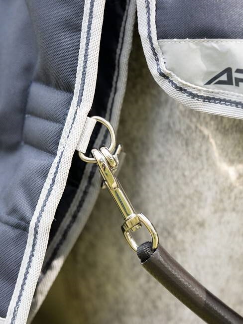 LeMieux Arika Storm-Tek Rug, Weidedecke, Pferdedecke, 350g Füllung, navy